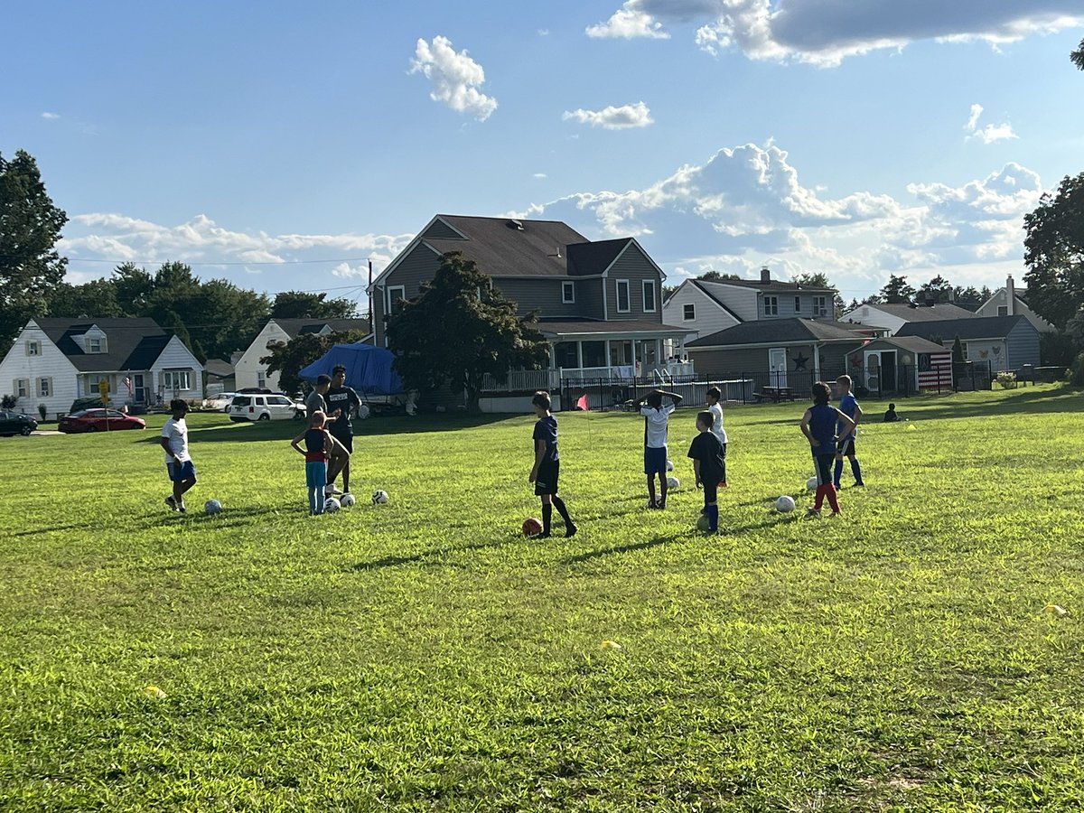StarsBSoccer's tweet photo. THANK YOU camp families for an awesome first ever North Stars Soccer Camp. We had a blast coaching your kids!!! It was great to see our up and coming North Stars and players from all over the state. We hope to see you all soon!!!! @HTSD_Nottingham @NorthstarsAD @ScottRRocco https://t.co/PDxsj10v7P