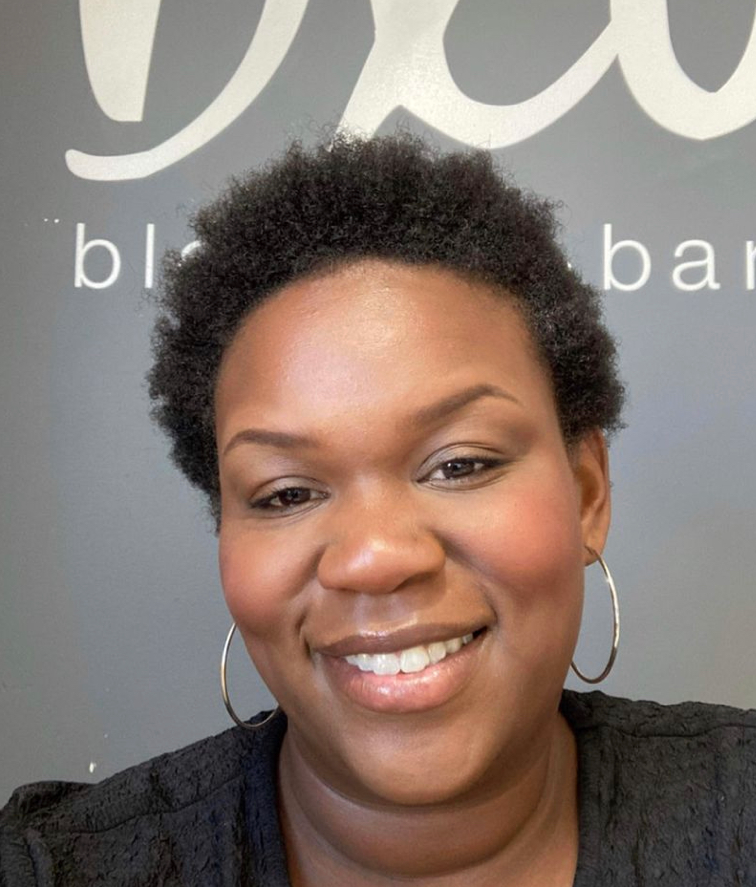 LJIC1's tweet photo. Time for a Graduate Check-in! Meet Dylana, Licensed Esthetician and graduate from Davenport. Read More:
https://t.co/JTLpqJvGsW https://t.co/1Ubwf27Bjt