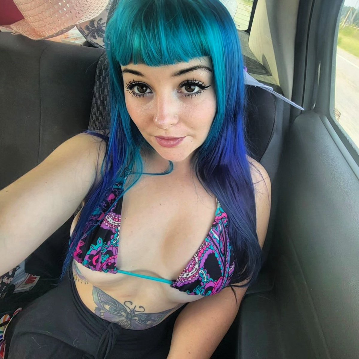 mollyisafairy's tweet photo. I'd fuck me. Retweet if you would..... https://t.co/etJN4cCNvI