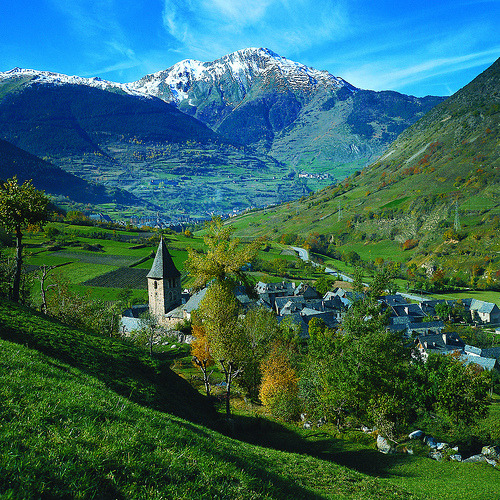 NikkiDale's tweet photo. The Pyrenees, Escunhau, Spain #ThePyrenees #Escunhau #Spain https://t.co/s0d04GEEhW https://t.co/TOqMoTVGGT