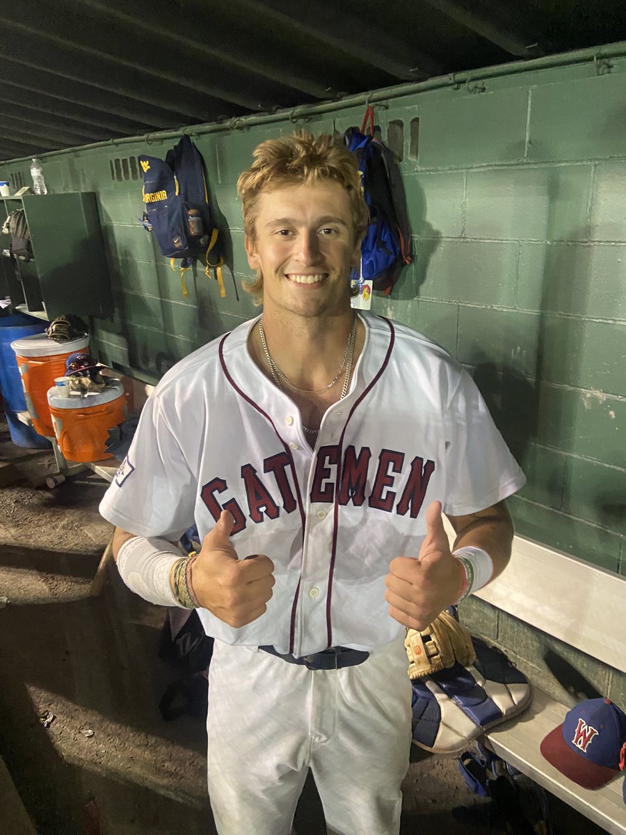 .@GrantSherrod (@UpstateBSB) goes yard in the last game of the year. Let’s go Grant 👍🏻‼️🔥💣