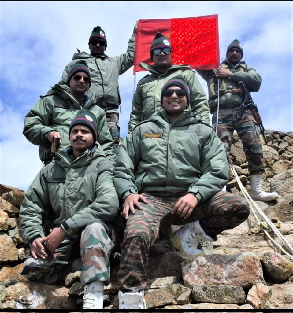 Veer Gunners of Forever In Operations Division commemorated 75 glorious years of service to the Nation, #platinumjubilee celebrations by conducting series of events, to include homage to the #Bravehearts at #KargilWarMemorial, an expedition to Gun Hill (Pt 5140) and release of a