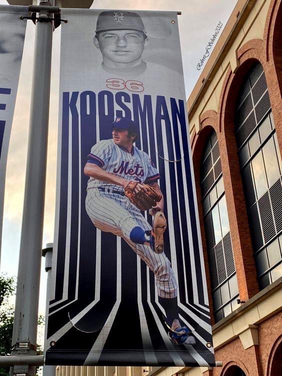 Southpaw__1975's tweet photo. JERRY KOOSMAN banner at Citi Field (Flushing, NY)—June 3, 2023 🧡💙 #JerryKoosman #Mets #LGM #Kooz #MetsHOF https://t.co/jbhUX9Zjig