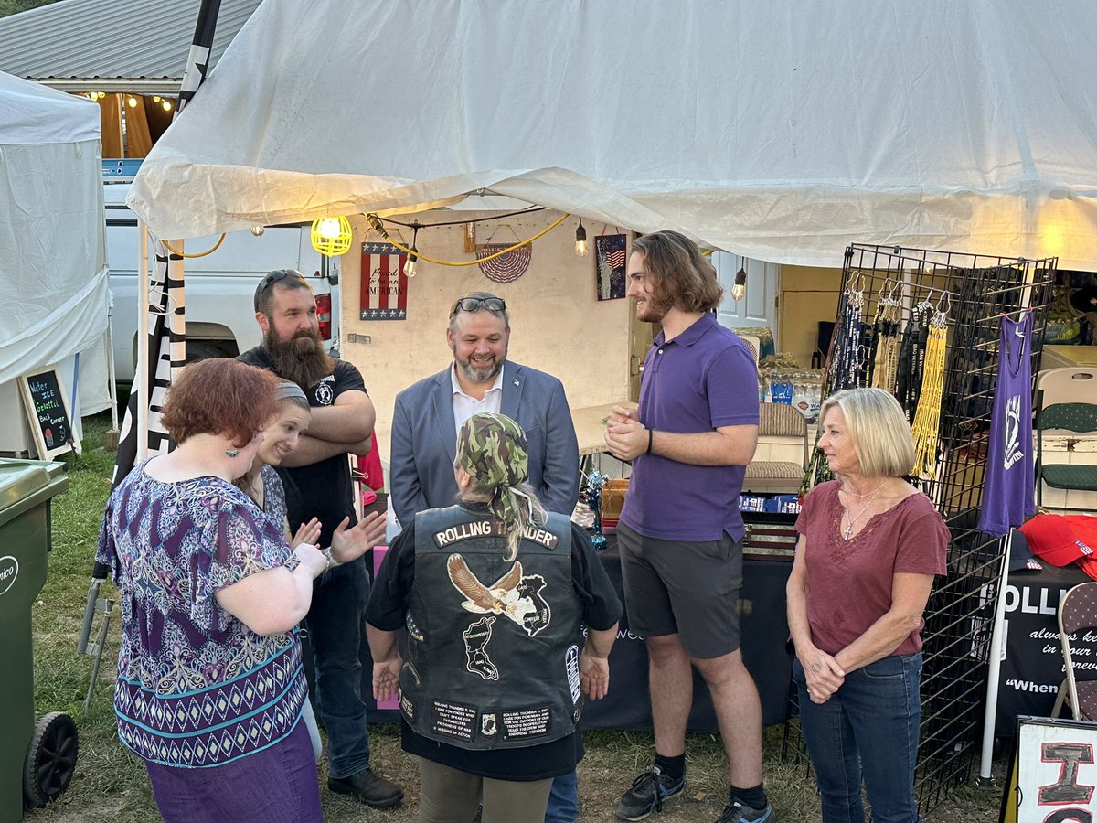 WCGOPNJ's tweet photo. Thank you to everyone who came out to our annual candidate’s night at the Warren County Farmer’s Fair. We had a great time talking to Warren County residents on why our candidates are the best choice for your vote this November. #leadright https://t.co/qXmqfCXqa9