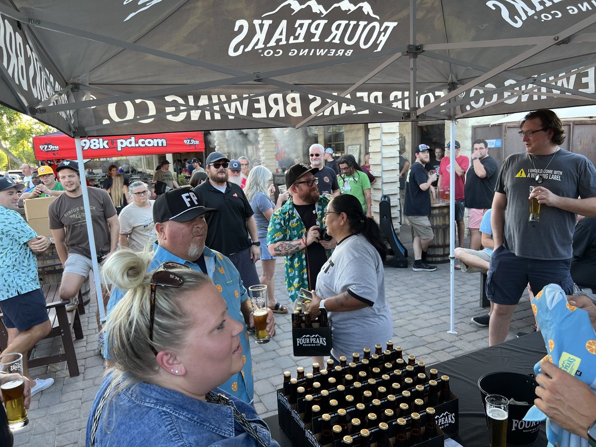 DickToledo's tweet photo. Out at @fourpeaksbrew Tempe for this year’s release of #chachingchavez. Here til 8 so if you’ve preordered your beer then get out here! @98KUPD @HMSon98 https://t.co/DVlBvOgpuM