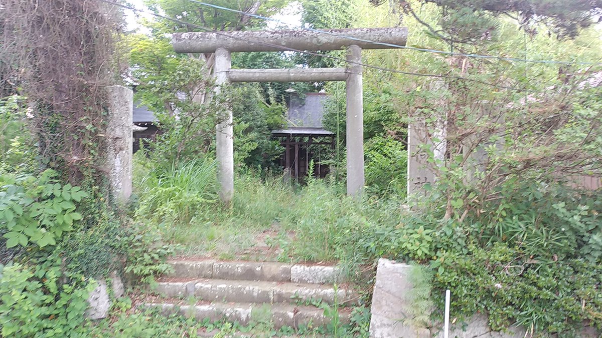 Itam74's tweet photo. 廃墟になってしまった寺 https://t.co/nbPjSmIs34