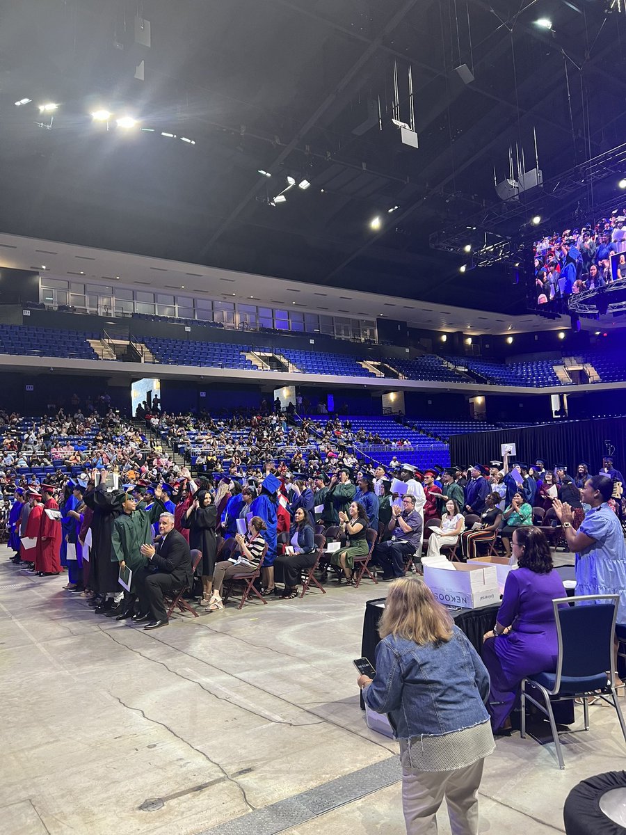 Cy Lakes HS tweet media