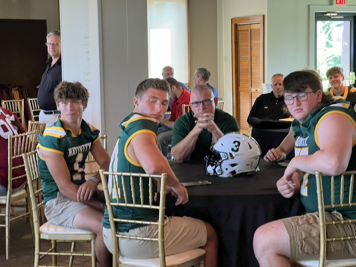D11Sports's tweet photo. SCHUYLKILL LEAGUE MEDIA DAY at Mountain Valley Golf Course: 1 on 1 with  Nativity Head Coach Pat Mason. 

@SLUHNSportsMed @mystlukes @SchLeague @nativitybvm55 @nbvmathletics @coachmason4 https://t.co/ugGnCG7tNA
