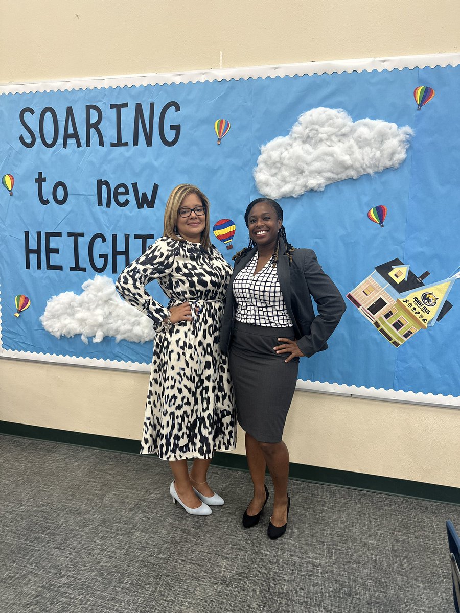 dj090599's tweet photo. Amazing day 1 welcoming back our staff! Definitely “Soaring to New Heights”this year! https://t.co/tSd3ycZc6X