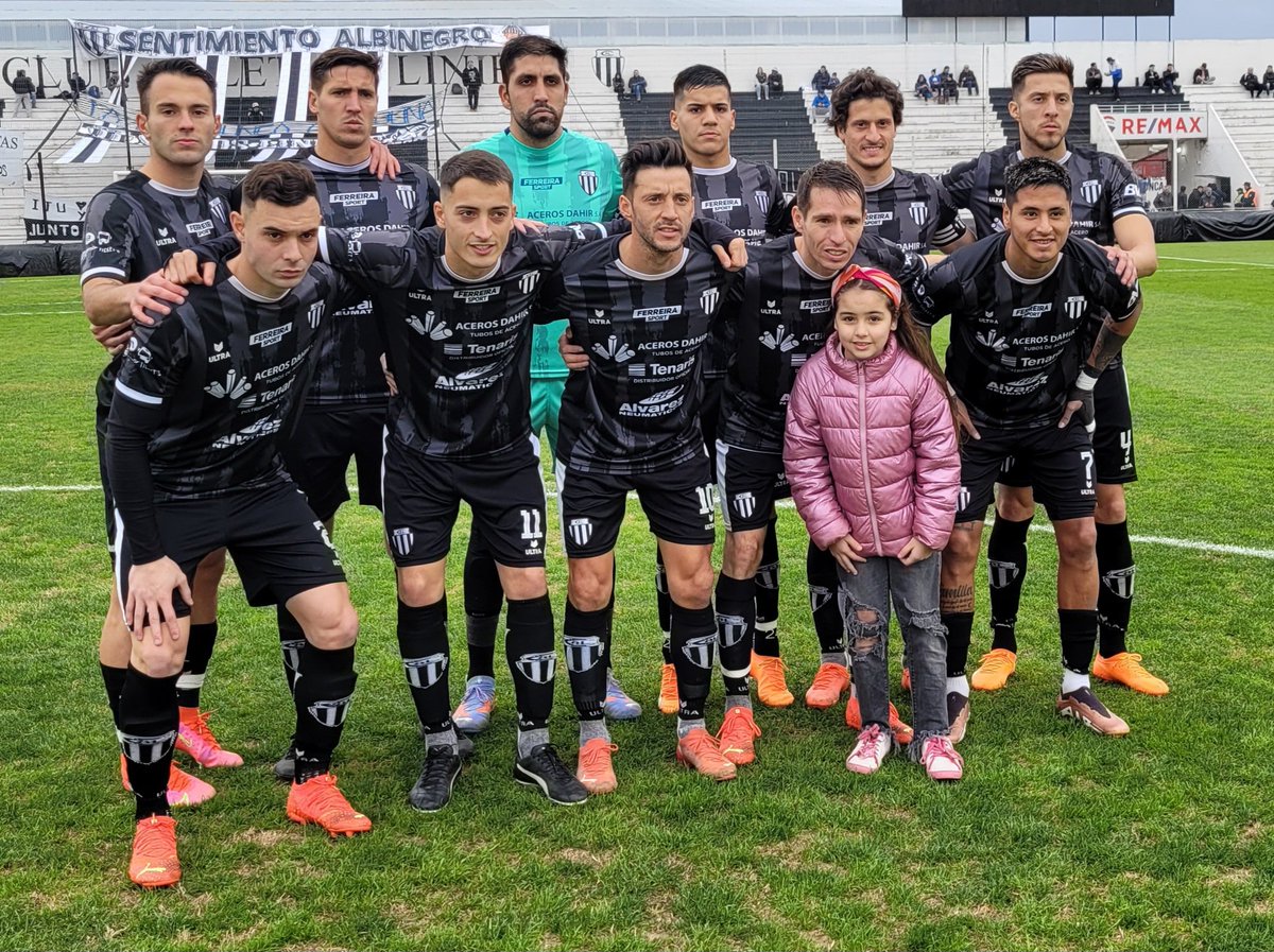 DANITORRISI's tweet photo. #AM670 - Jueves 20 hs #SueñosDePrimerayAlgoMas El #Ascenso de todo el Pais por Republica - Zona Deportiva / FM La 11 - 105.1 y Repetidoras / Con la Conduccion de #DanielTorrisi y la Direccion de Daniel Scoglio 

https://t.co/ANeq5aqcCr https://t.co/ztq73c3Gsw