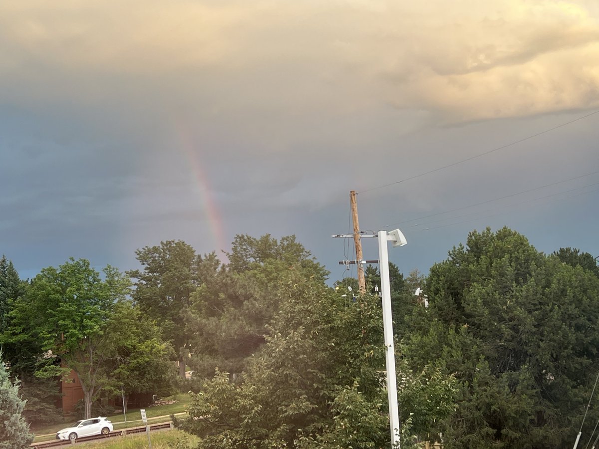 SchwartzNow's tweet photo. Issuing a Rainbow Alert for south Boulder and north Jefferson counties
#COwc https://t.co/HvyRci7bDh