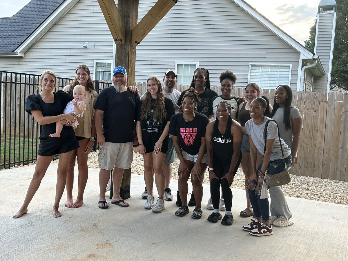 Tim Slater (@slater_coach) on Twitter photo Got a surprise visit from a few special <a href="/ladyhornsbb/">LHS GIRLS BASKETBALL</a> Missing a few Kela, Nala, Cam, Hawk, and Teja. Great time remembering what it is all about. #Hateful8 #2019Champs Got a surprise visit from a few special <a href="/ladyhornsbb/">LHS GIRLS BASKETBALL</a> Missing a few Kela, Nala, Cam, Hawk, and Teja. Great time remembering what it is all about. #Hateful8 #2019Champs