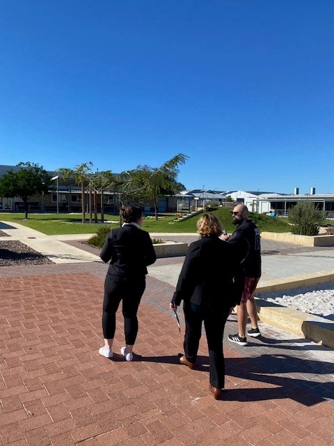 fogartyedvance's tweet photo. 🌟 Inspiring School Visits! 🏫🌞 Flipped lunches, no bells, and high impact teaching. 📚🔔🎯 Thanks to Aveley SC, Ellen Stirling PS, and Woodland Grove PS for sharing their innovative approaches! 🙌 #Education #SchoolVisits #leadership #highimpact #evidencebasededucation #edvance https://t.co/4VnacHP61e