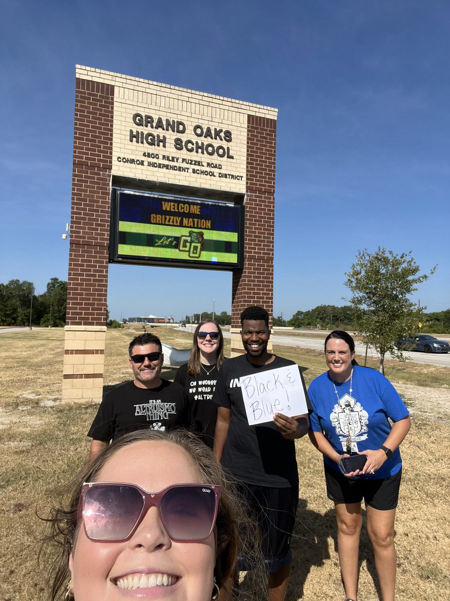 Sarah Raycroft tweet media