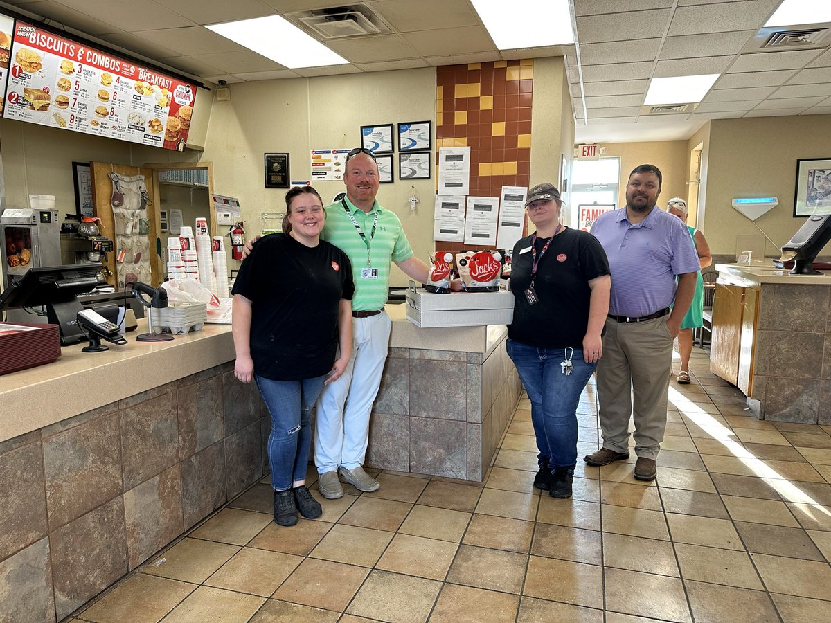 NateAyer's tweet photo. Thanks to Jacks of Holly Pond for donating biscuits and ice coffee to our staff today before we loaded the bus and drove through our community! Seeing our community helped us put things into perspective as we kicked off PD days. IT’S A GREAT DAY TO BE A BRONCO!! @HollyPondHigh https://t.co/eDs02mMKqM
