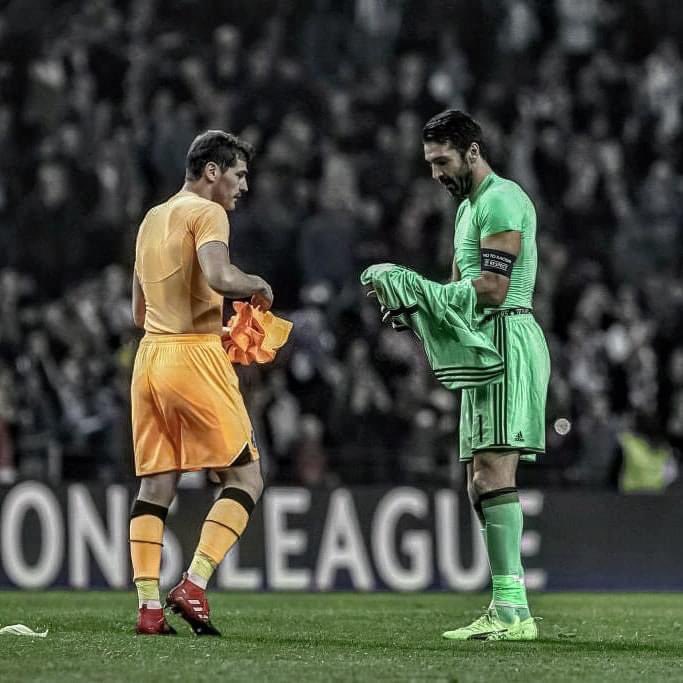 MotivacionesF's tweet photo. "No estés triste porque acabó, alégrate de que pasó". https://t.co/IEBOZBLob0