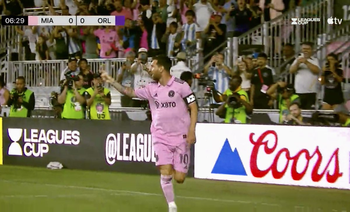 Gool de Messi! Y millones de millones de niños y jóvenes viendo el gol… y la publicidad de 🍺. Entendamos: Nada de malo con eso 🤷🏻‍♂️