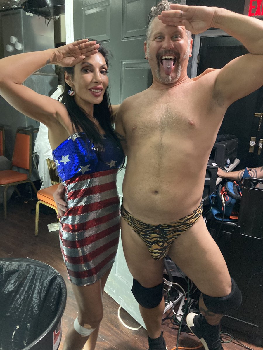 SeXXXyEddy69's tweet photo. Raise my pole and raise the flag in the Queen’s presence. Jasmin St. Claire gets my 21 Love Gun Salute 🇺🇸
#sexytimes 
#pornplease 
#fleshforfantasy https://t.co/O51CmCmaJX