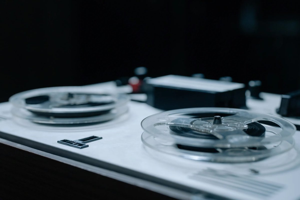 2099Problems's tweet photo. [𝘛𝘩𝘦 𝘋𝘦𝘣𝘳𝘪𝘦𝘧]

Report of Miguel O'Hara of Earth-928B, HQ Commander. 

Date of Assignment: August 2, 2099.

Format: Audio Recording, Transcribed.

(TW: Dark Themes, AU Character Death)

Read: https://t.co/Ghh5ItTsjZ https://t.co/kIRvEY7DpX