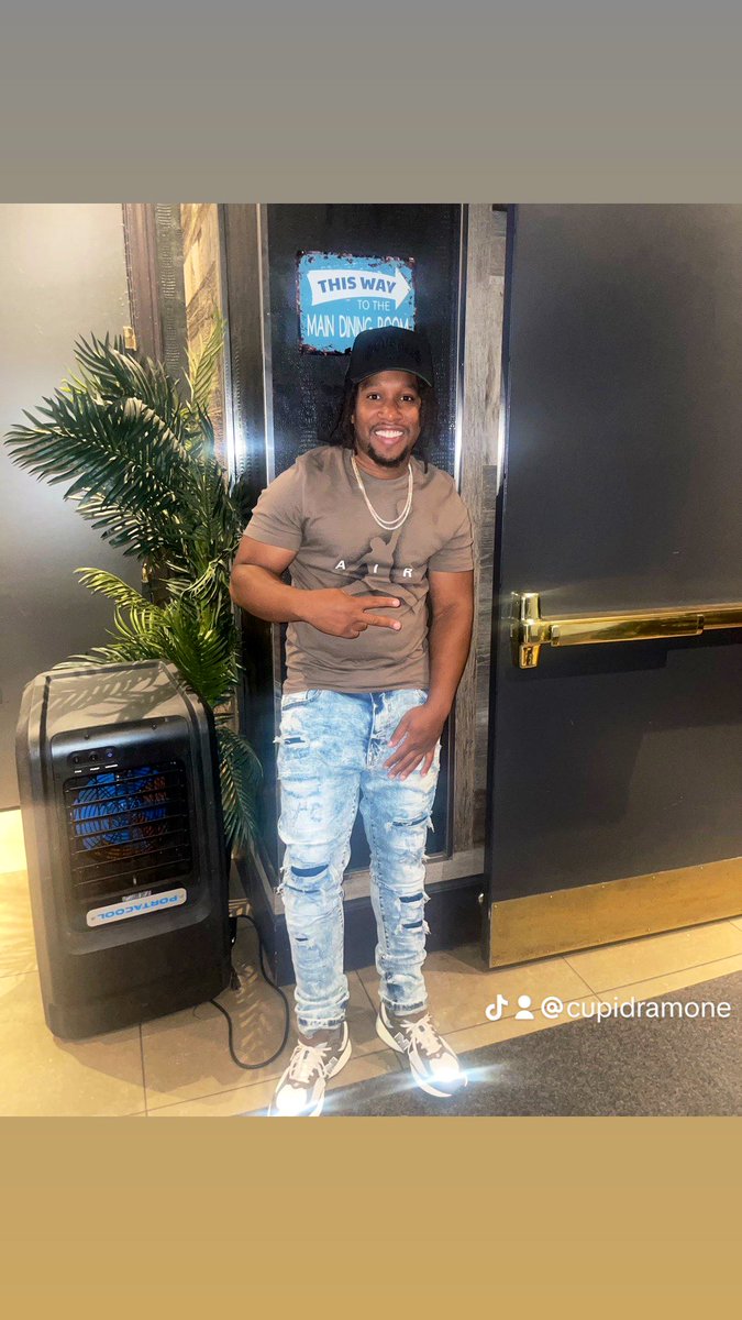 cupidramone's tweet photo. Behind every sweet smile, there is a bitter sadness that no one can see and feel -PAC 

#focus #explorer #llellcclothing #loveislovebrand  #nyc https://t.co/0MUCWQFhfr