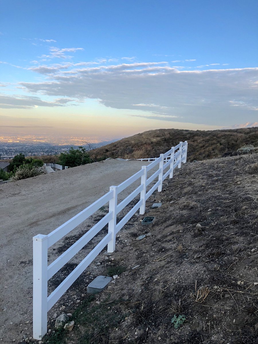 runningmyremedy's tweet image. Tackling a morning 10K and conquering the Cloverhill Climb is an exhilarating adventure for any avid runner. The awesome view from the top is a reward worth every stride, showcasing beauty and the triumph of pushing one&apos;s limits. #Morning10K #CloverhillClimb #RunToConquer