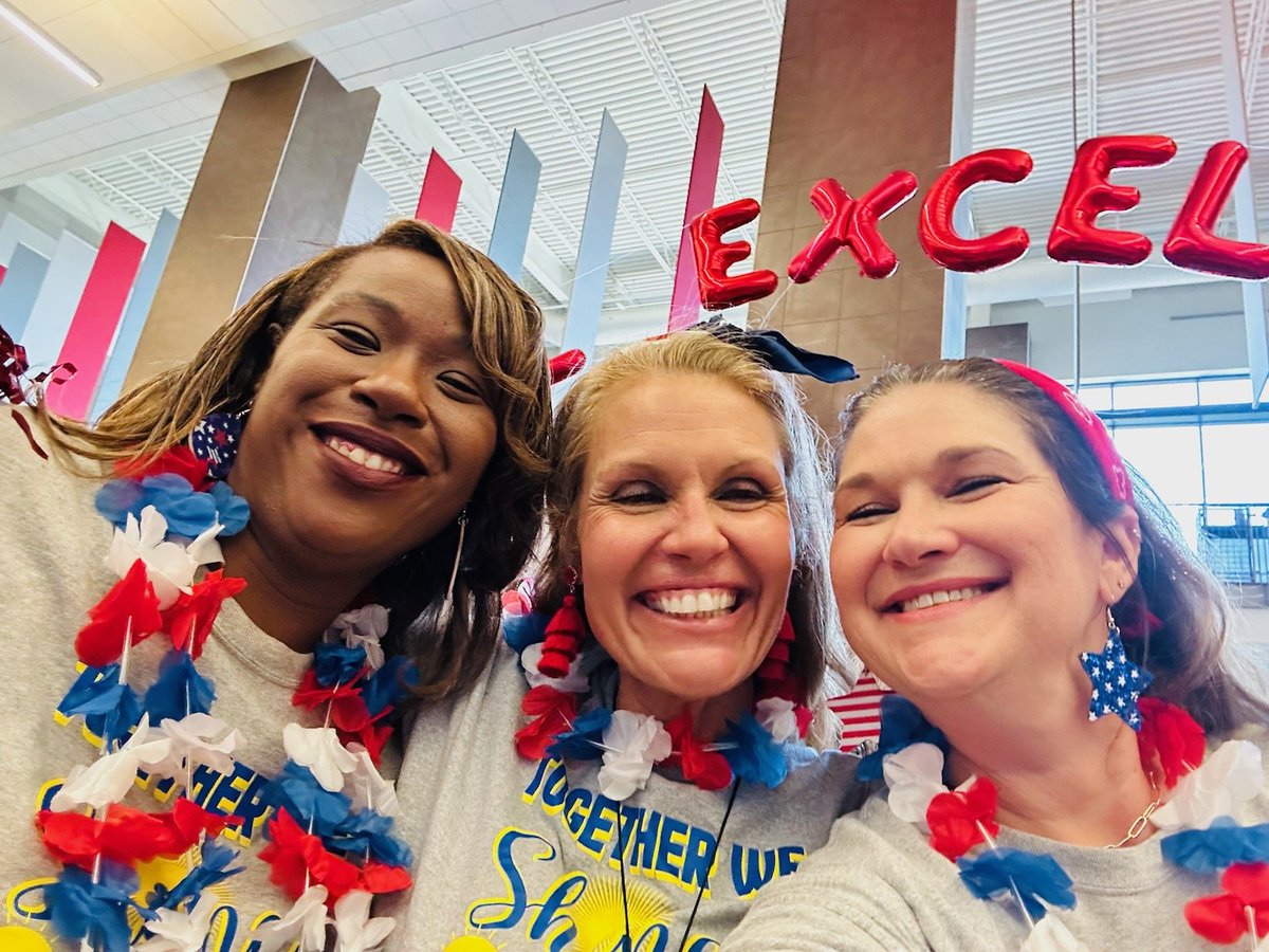 melrbates's tweet image. #EveryDayHero380