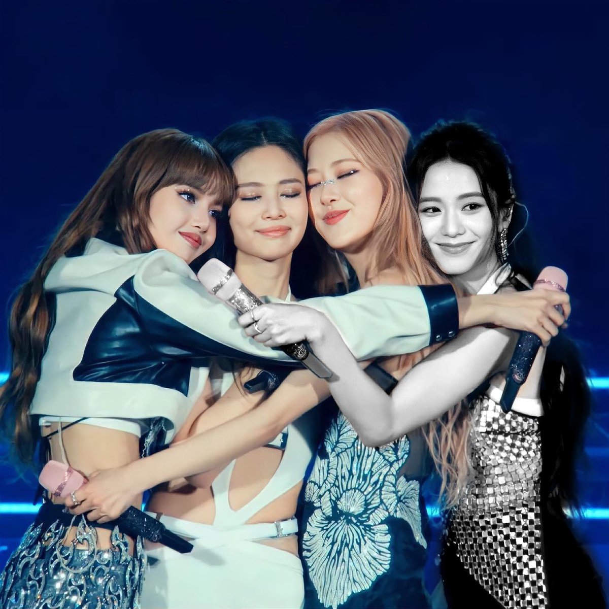 idgafkyy_'s tweet photo. Hindi pa patay yan, may jowa na nga lang 🙂 https://t.co/P11UuDFCWe