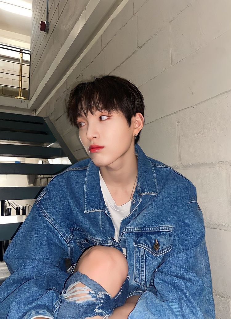 huraaaka's tweet photo. #DKB_BRAVE #BBestieSelcaDay #BBSD #BBSelcaDay #HEECHAN #๋คํฌ๋น #ํ
์ค https://t.co/7gNsPvAlAS
