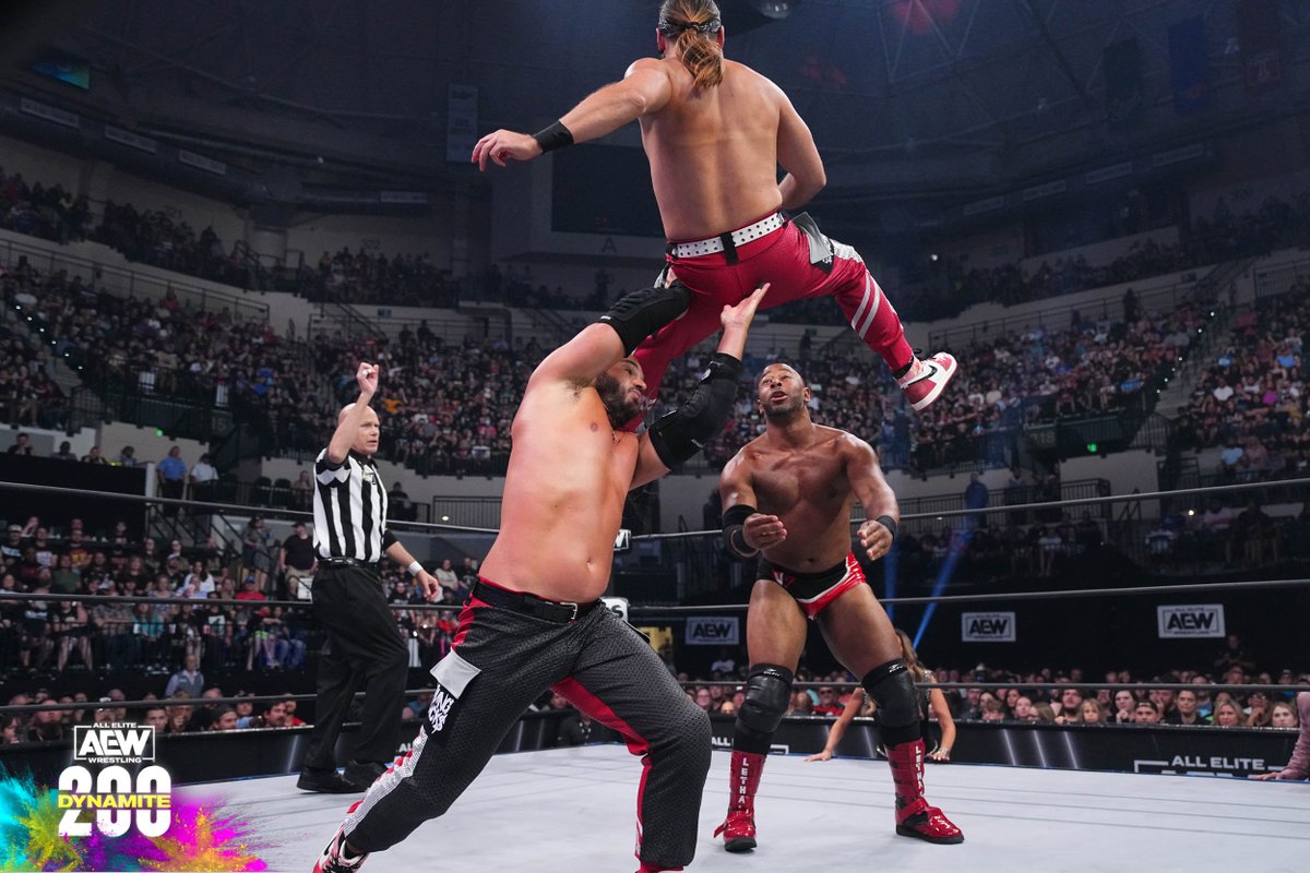 AEW's tweet image. #TheELITE, @KennyOmegamanX &amp;amp; @Youngbucks are back in Trios action against @RealJeffJarrett, @TheLethalJay &amp;amp; @hellosatnam! | 08/2/23, #AEWDynamite200

▶️ youtu.be/CVFNvldxhUs