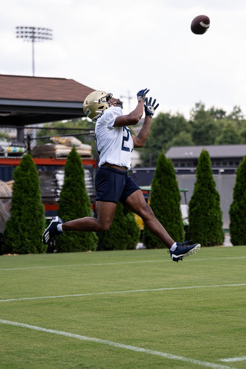GeorgiaTechFB's tweet photo. Back to business 😤

https://t.co/RD8xZzDVIN https://t.co/wYUJsLwD47