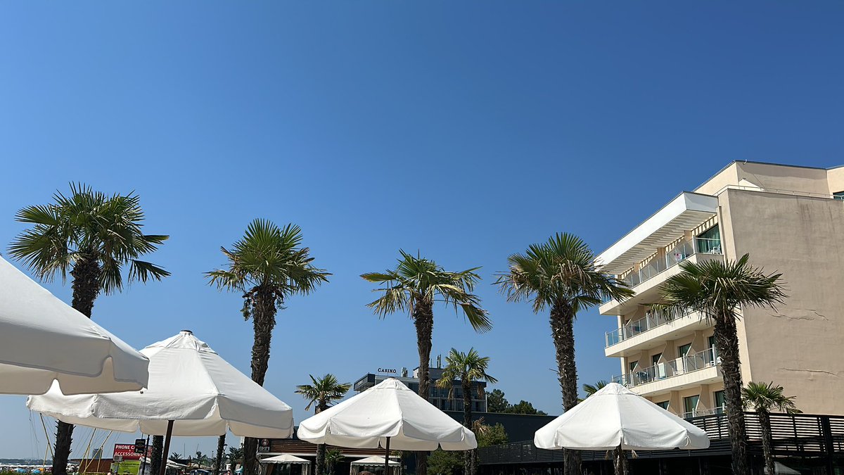 Hottest day so far and sadly our last! Hope we bring some sun back to England!!