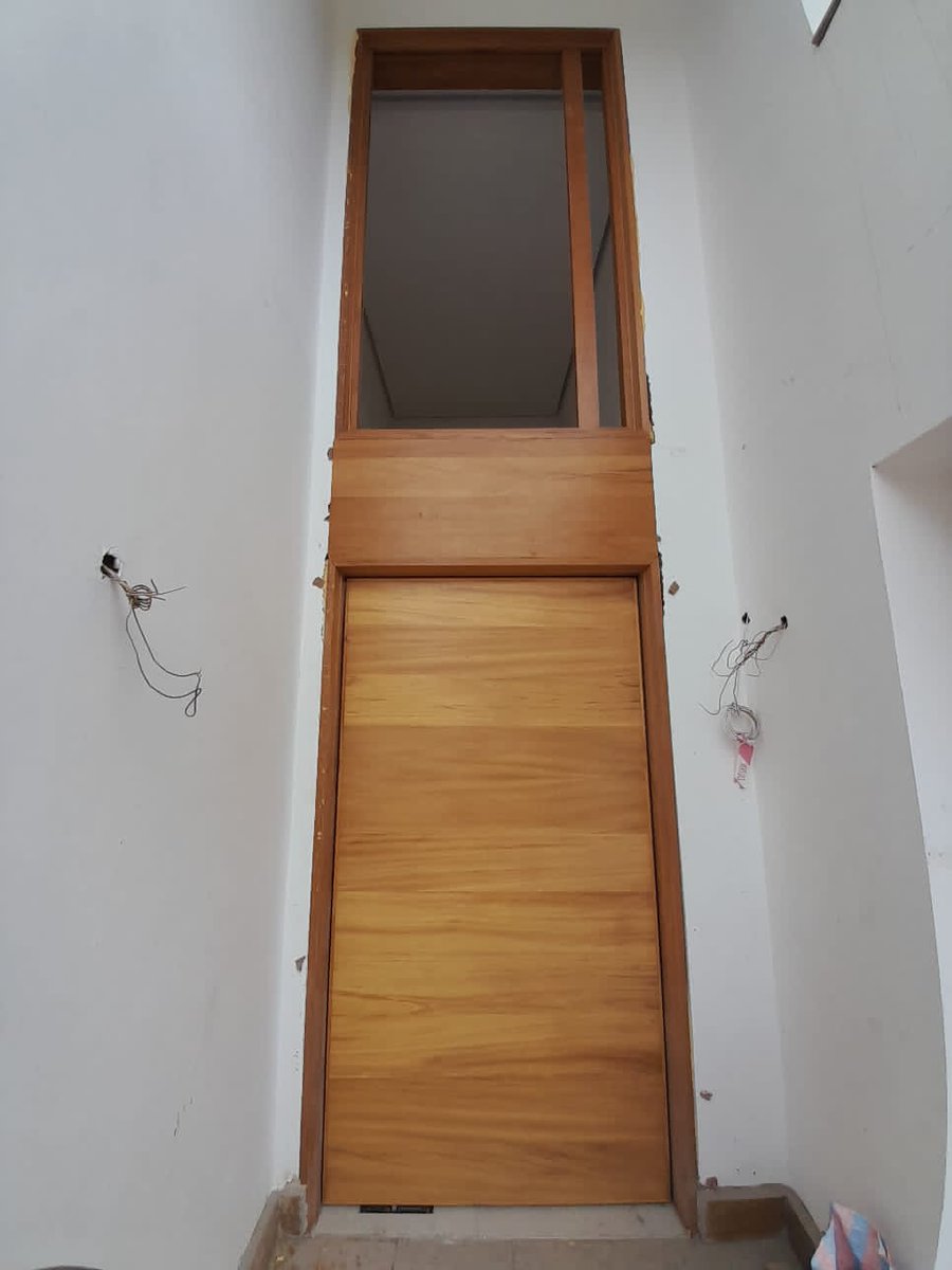 Editioninterio2's tweet photo. Custom made to our clients' preference, this mvule door is a conversation starter!!The quality and craftsmanship is unmatched and the design stands out.
📞💬 0722626626

#editiondoors #edition #editioninteriors #woodfinishes #Earthquake #Azziad #university #NHIF #Kenner https://t.co/SmC4fsugxP