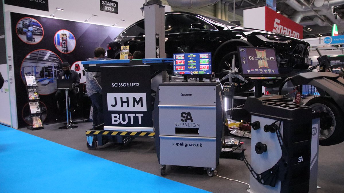 jhmbuttco's tweet photo. Looking back on the Automechanika Show, good times! Looking forward to the better times ✔️ https://t.co/RdY3ZYZyUV