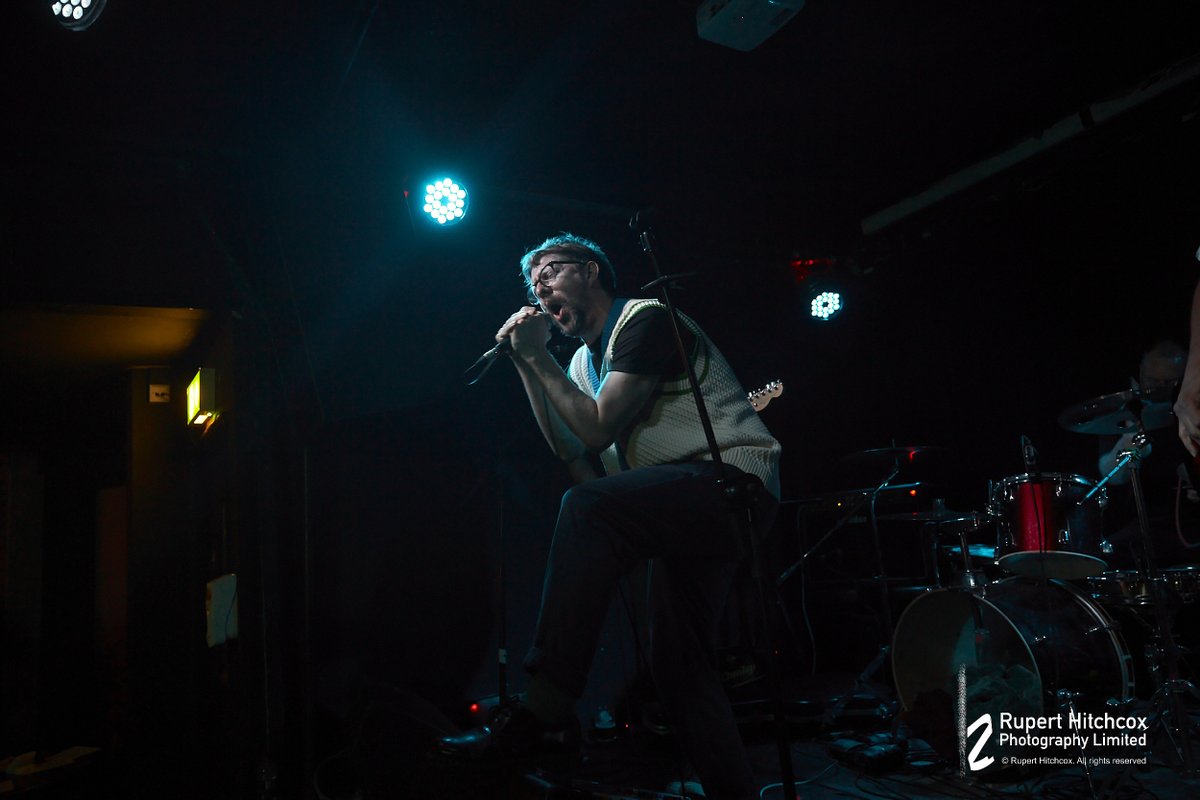 GigScenes's tweet photo. Cross Wires at The Old Blue last
.
.
.
.
#CrossWires #OldBlueLast #LiveMusic #LondonGigs #PunkRock #IndieMusic #RockNRoll #MusicScene #GigLife #SupportLocalTalent https://t.co/BLA6CIWNAN