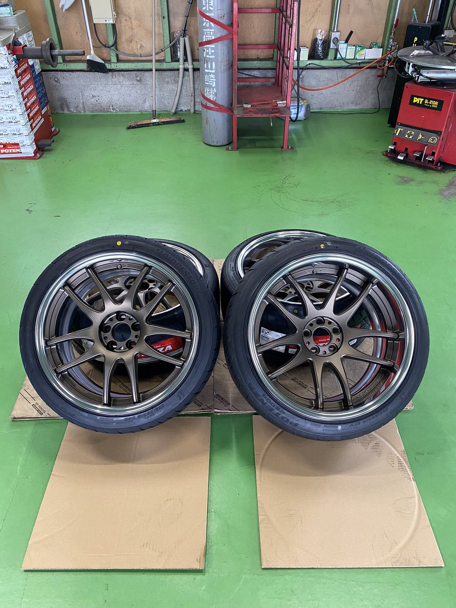 tirepit_aizu's tweet photo. お待たせしました!
お客様のホイール思いの外早く入荷しました!
土曜日お待ちしております
#ブリヂストンタイヤショップ
#タイヤピット会津
#ワークエモーション
#cr2p
#ポテンザアドレナリン
#re004 https://t.co/QUXtVSeJha