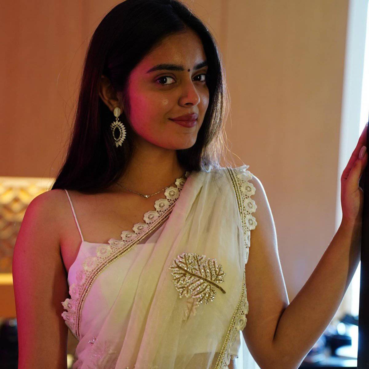 Incest_Fam's tweet photo. Kushitha #sleevless, base, lips 👄👄 https://t.co/eTsjilC07E