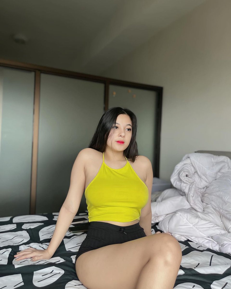 Amber Collins tweet media