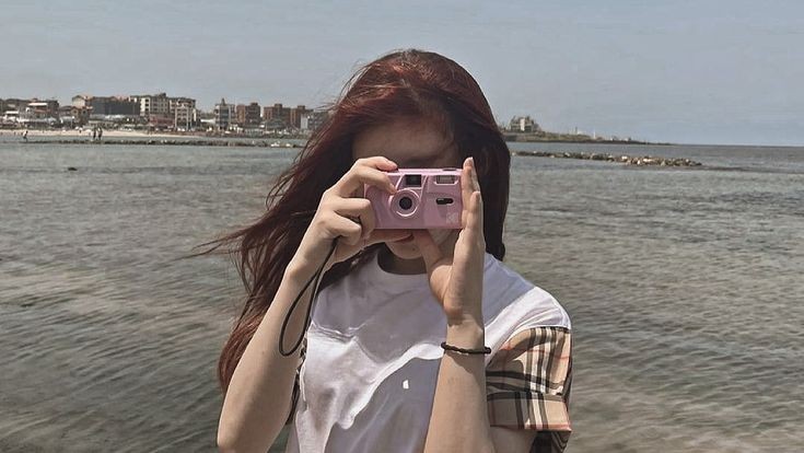 y2note's tweet image. summer of august. 

— a #folklore trilogy based au where augustine's summer turned out to be more than just a vacation.