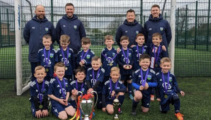 To start preparing for the 2023/2024 season, the Hawarden Rangers U7 boys team did a sponsored walk to the top of Moel Famau! ⛰️

Rhino was happy to donate to their cause - we know how important it is to support the success of aspiring teams like the Rangers. Keep it up team!