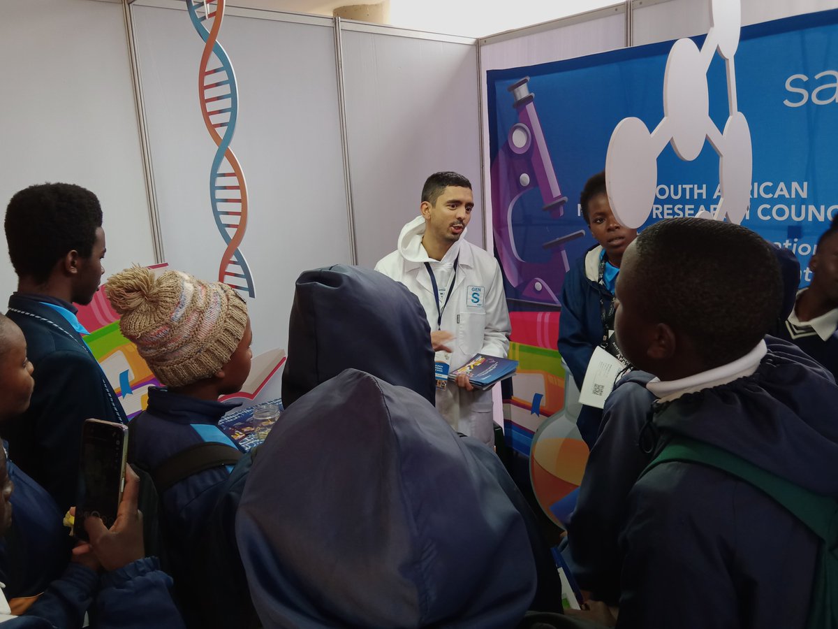 author_eb's tweet photo. Lots of fun was had at launch of National Science Week 2023 at the University of Venda.

Also got the opportunity to make my Live TV debut and chat to @lutendobobodi1 from @MorningLiveSABC

https://t.co/PhkdutYclW https://t.co/la9R1kjJPK