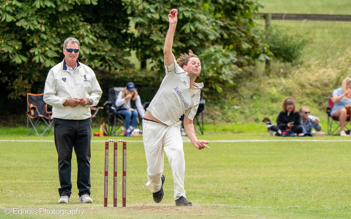 New episode alert...@GScottracing talks at length about this catch...while there is plenty of chat about @FellowesRacing's bowling action...what do you think? We even find plenty of time to talk about racing, not least Goodwood...apple.co/3QGkXRN...enjoy! @Fitzdares @WIGWOOD