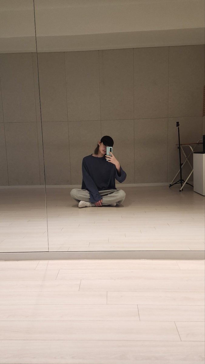 3일 목요일, 오늘 저녁 9시에
민서 인스타 개인 계정으로 
제대로 된 첫 라이브방송 할께요~
많이 참여해주세요~^-^

@jang__ms_06

#장민서 #JANGMINSEO #라방