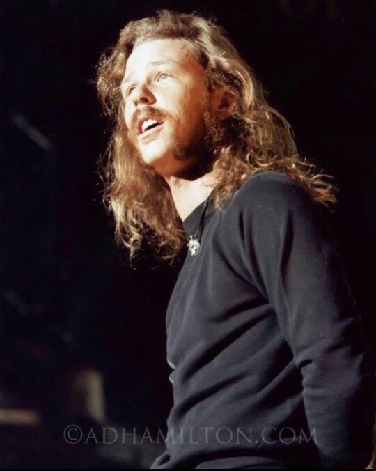 Helen__209's tweet photo. Happy B-day to him<333The one who inspired me to play guitar,to fight for a better life,to recover,to be a beter version of my self,to never give up...I love him so much <333 https://t.co/ujFocSdfGL