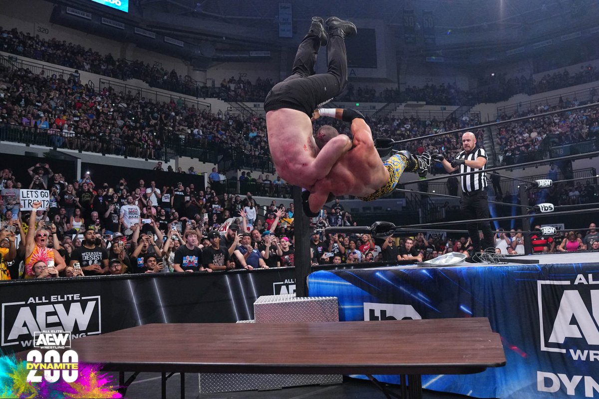 AEW's tweet image. Anything goes! Could @jonmoxley outlast his opponents in his 3-way match up with @trentylocks &amp;amp; @PENTAELZEROM ? | 08/2/23, #AEWDynamite200

▶️ youtu.be/aUByDvwtkBE