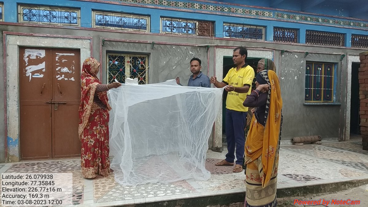 mali_makhan's tweet photo. Embed pariyojna ke tahat block vijaypur me mi mts cho aww aasha supervisor asha ke sath vitamin a ke daba pilae or LLIn demonstration kiya larba serve oilfilming ke @sksomya @rajesh_amh @santoshbhargav2 @micromanusoft @PuneetS41461128 https://t.co/KElCaCaFZM