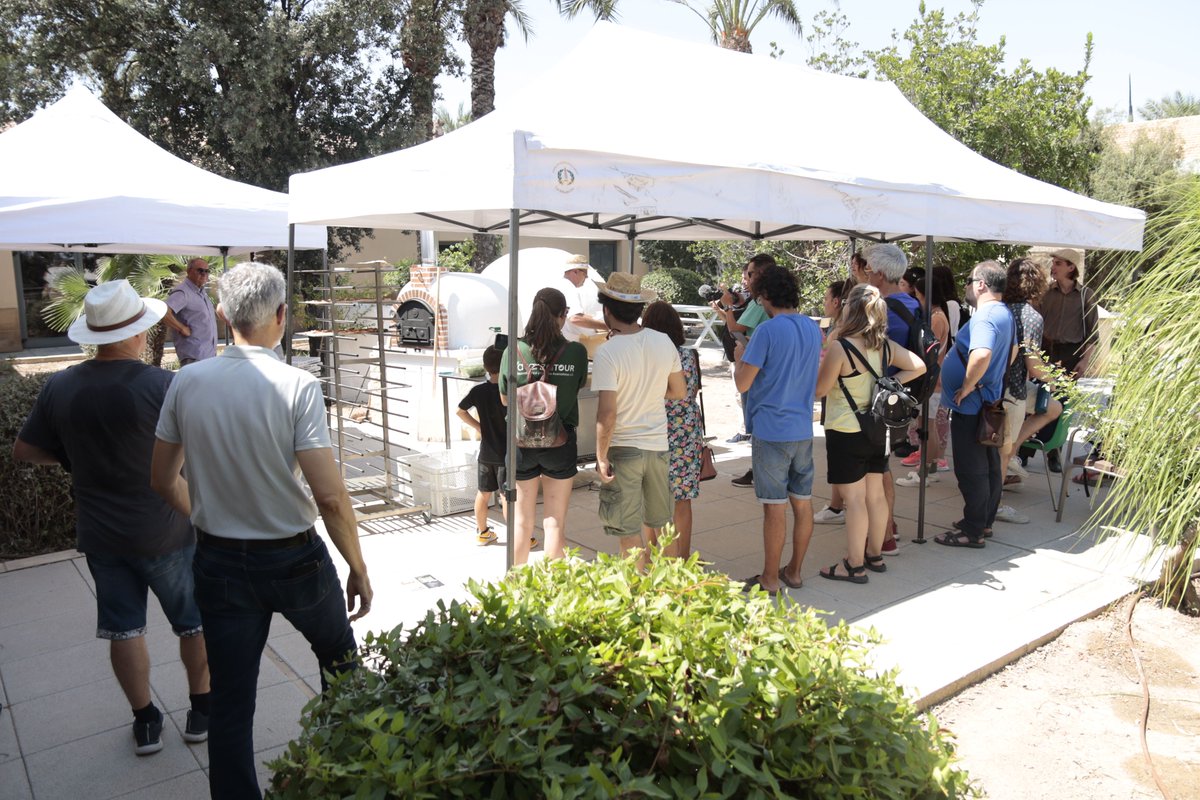 Ayer visitó el #MuseoPuçol el <a href="/RuralFilmFest/">Rural FilmFest</a>, acompañado por @avanzatour. Recorrieron el museo y, además, disfrutaron de un almuerzo cocinado por Paco del horno de Las Bayas, que estrenó el nuevo horno que ha regalado al #ProyectoPuçol

#RuralFilmFest #Elche #Elx #CampdElx