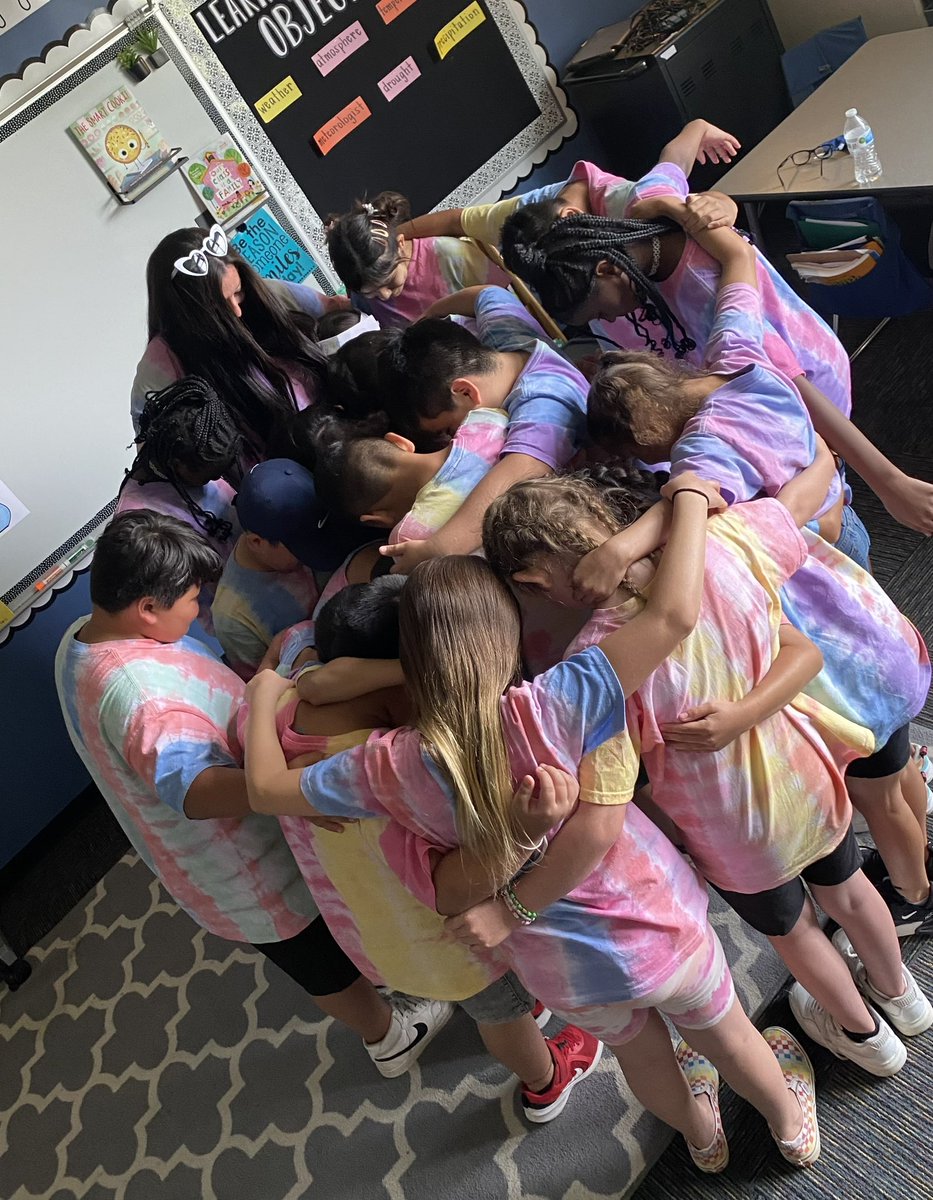 Stephanie tweet media