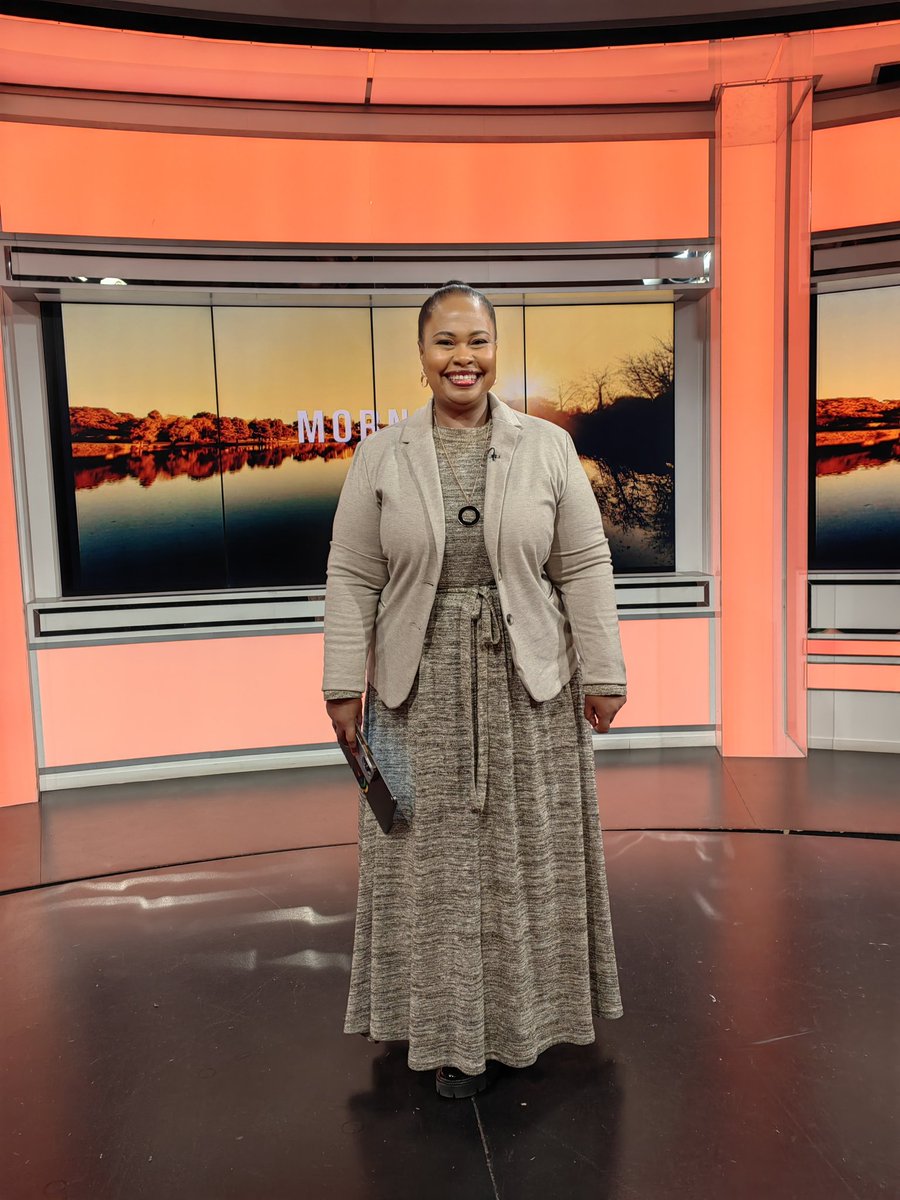 MorningLiveSABC's tweet photo. Good morning and welcome to your Thursday edition of #MorningLive with your hosts @SakinaKamwendo and @LeanneManas.
Join us on @SABC_2 & #SABCNews channel 404 now till 9:00 https://t.co/YjtTnrlboz