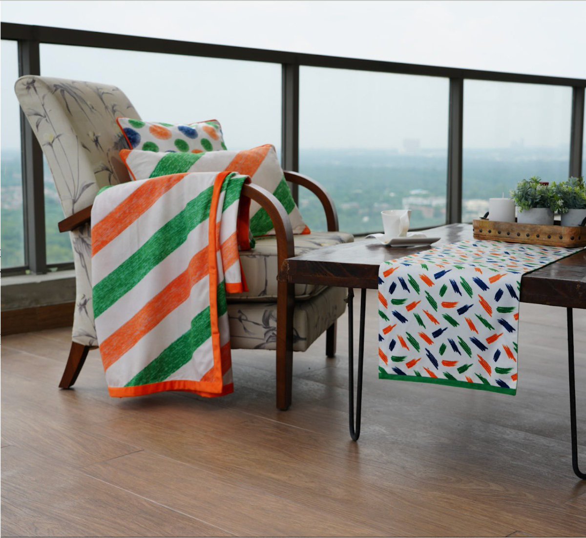 masparhome's tweet photo. 🇮🇳💫 The vibrant tricolor on this masterpiece throw ignites a kaleidoscope of sensations. Explore the Independence Day collection now and indulge in the artistry of #masparHomePride Also, get a free gift hamper!

Shop now: https://t.co/wyyACszXqW

#IndependenceDay
#maspar https://t.co/Neu0stWAjf