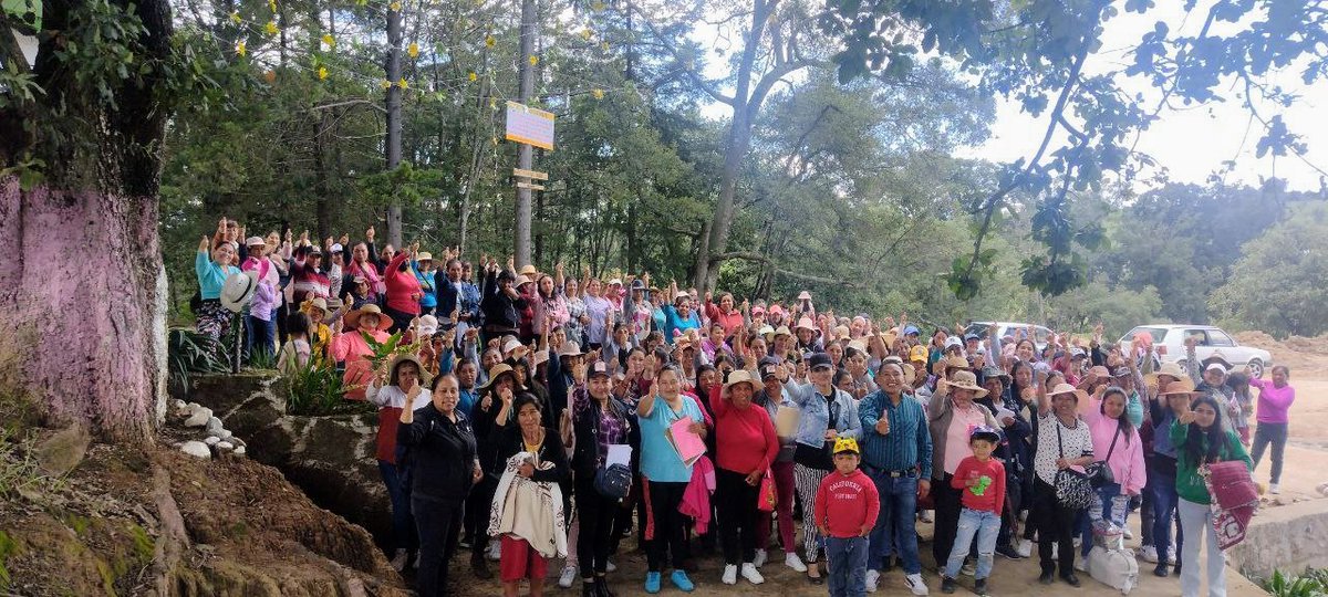 GUSTAV_GMG's tweet photo. Quien es agradecido en la vida es feliz, reconozco la lealtad del #Distrito15, con humildad, respeto y pasión por servir desde  #Jiquipilco Fuerte y con Todo Siempre Uni2xTy...@Alfredodelmazo https://t.co/0Hsjczk8Bl